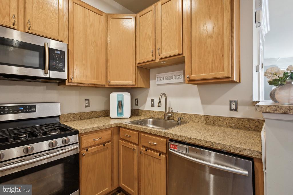 15211 LANCASHIRE DRIVE 364