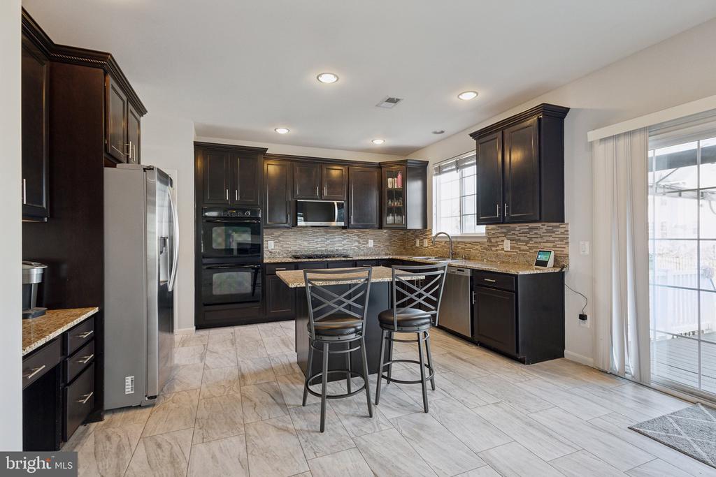 8704 HAREFIELD LANE