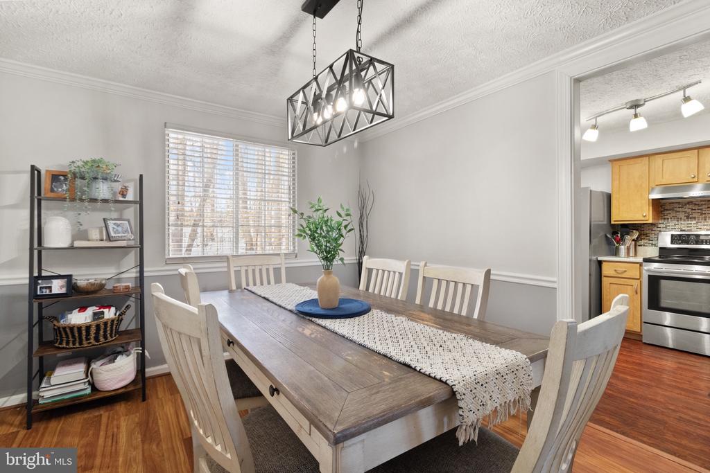3893 SUNNY BROOK COURT