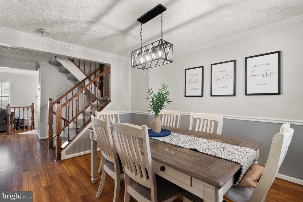 3893 SUNNY BROOK COURT