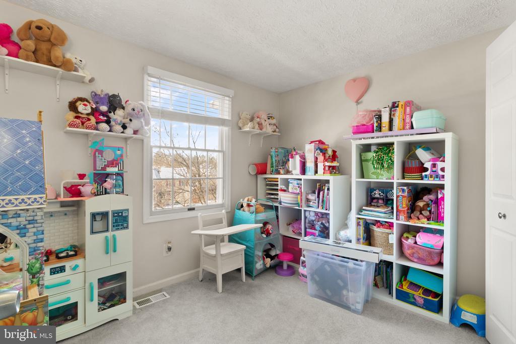 3893 SUNNY BROOK COURT