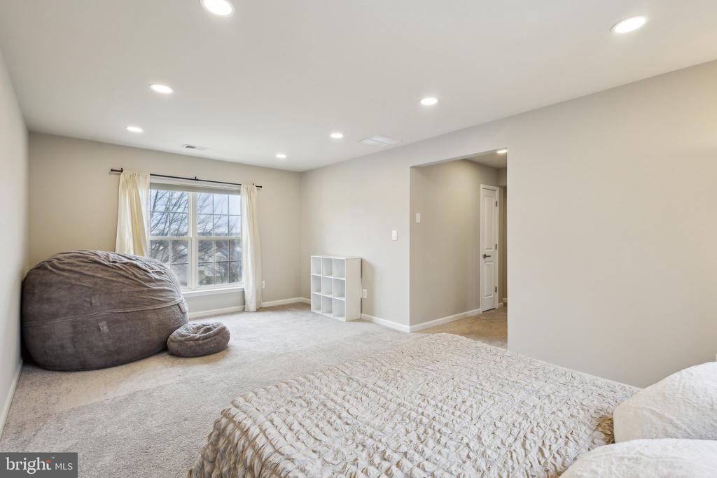 3100 PONY RIDGE TURN