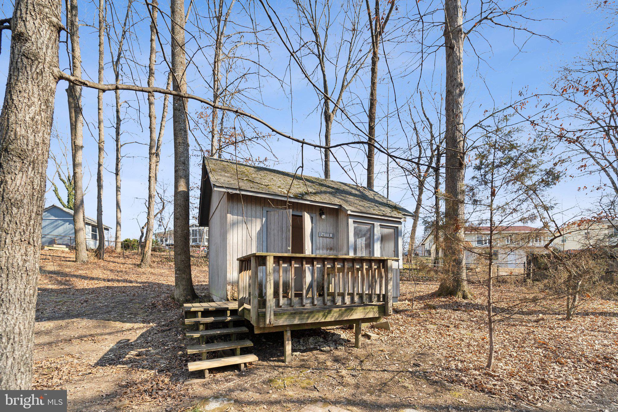 2510 PEMBROKE COURT