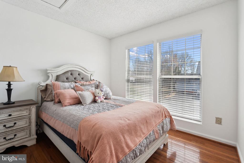 3496 LACROSSE COURT