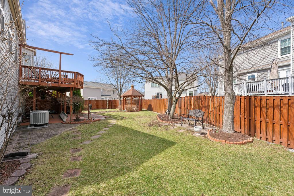 3496 LACROSSE COURT