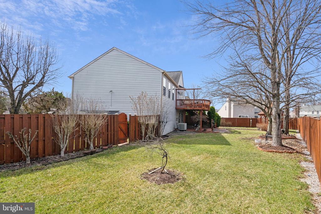 3496 LACROSSE COURT