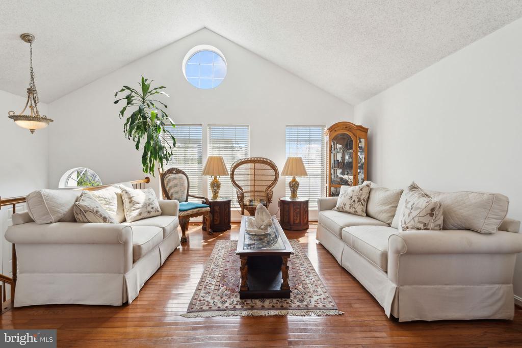 3496 LACROSSE COURT