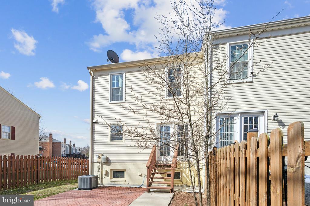 3824 OGILVIE COURT