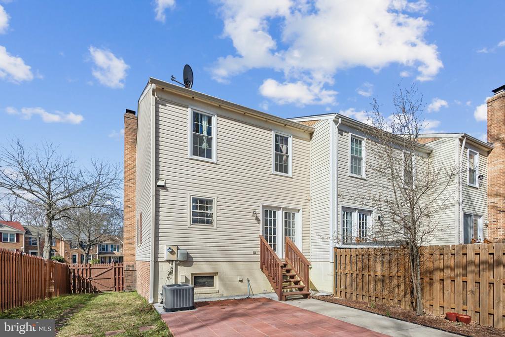 3824 OGILVIE COURT