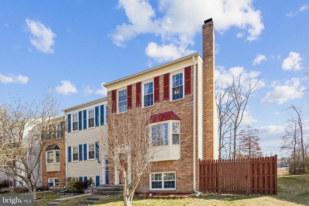 3824 OGILVIE COURT