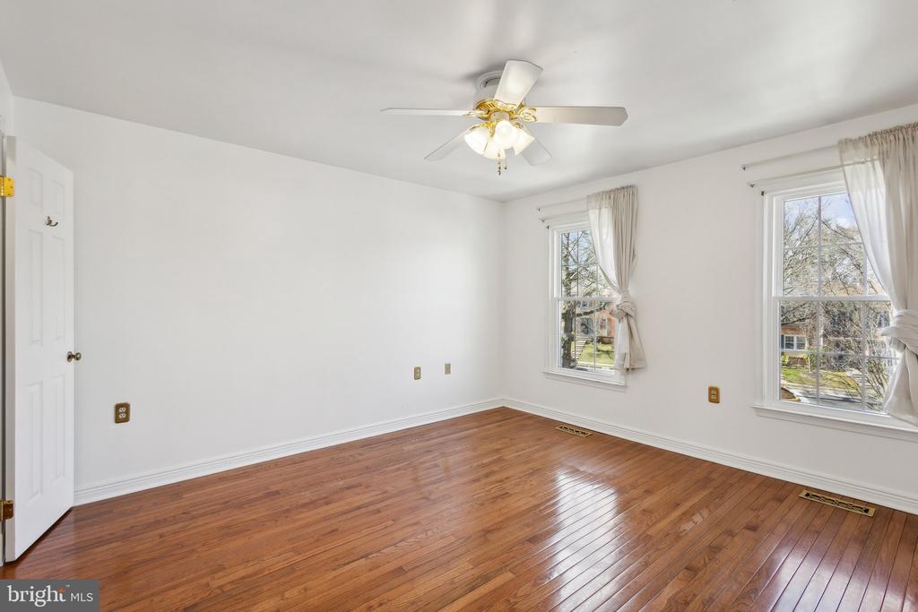 3824 OGILVIE COURT
