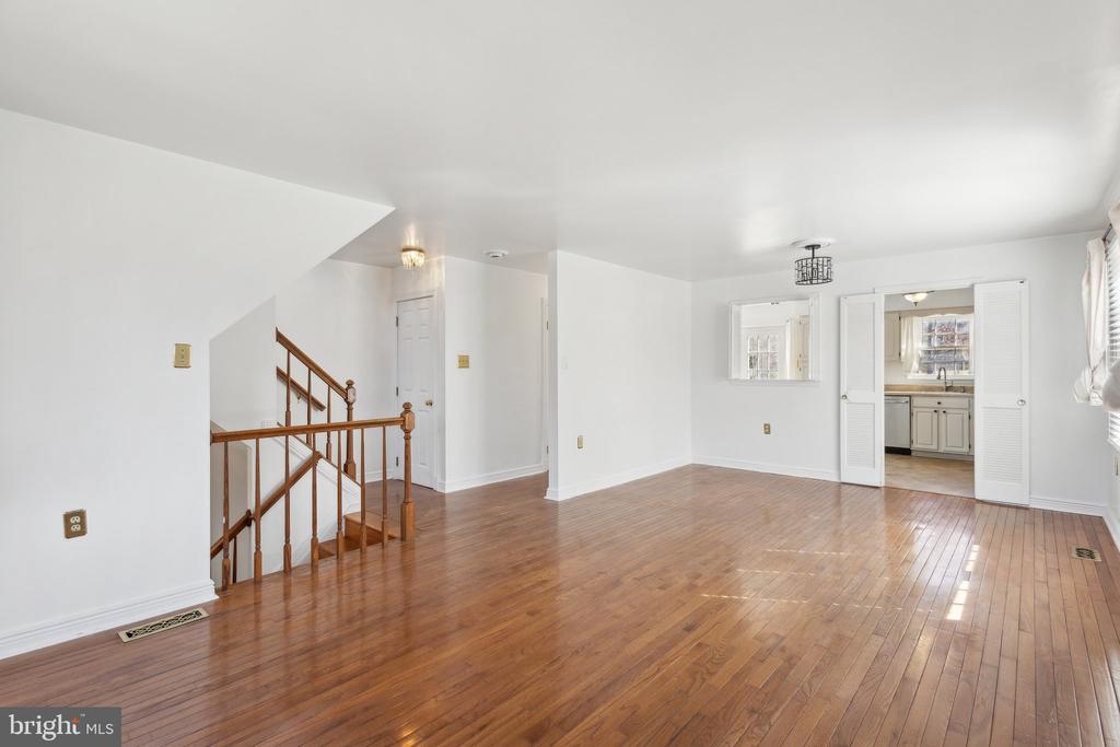 3824 OGILVIE COURT