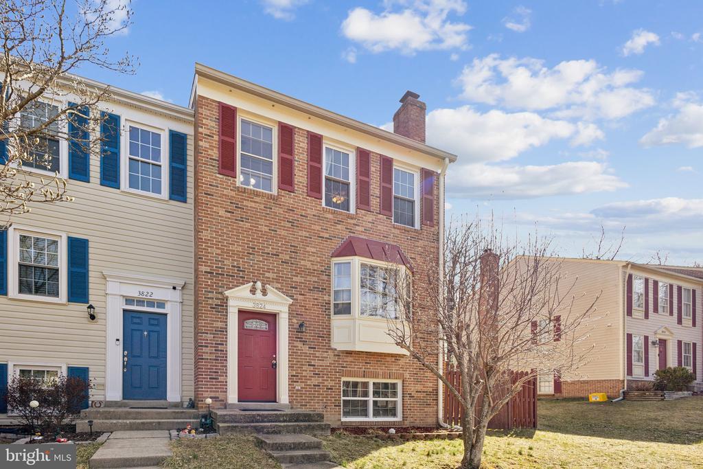 3824 OGILVIE COURT