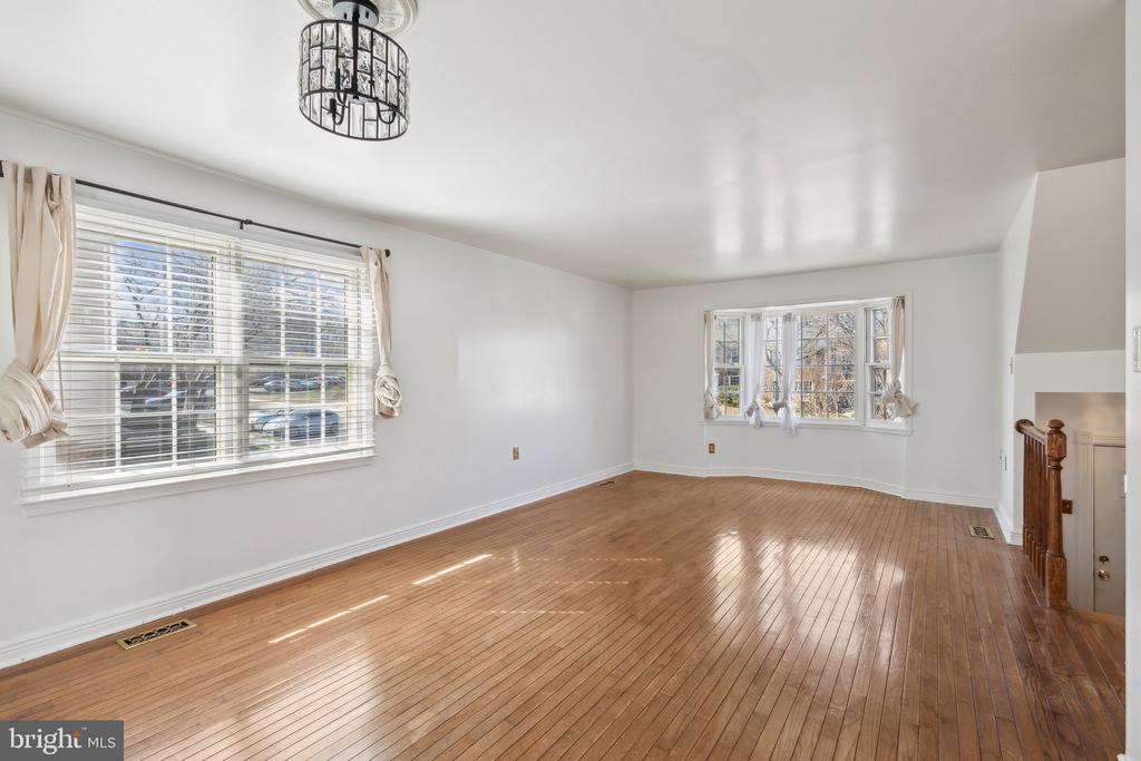 3824 OGILVIE COURT
