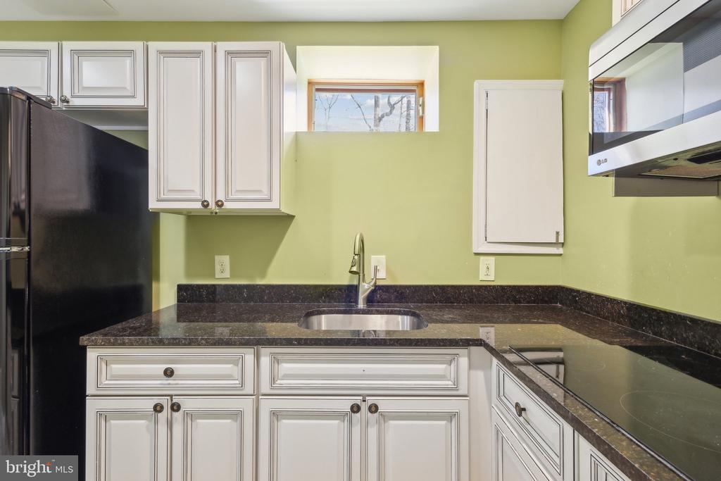 3824 OGILVIE COURT