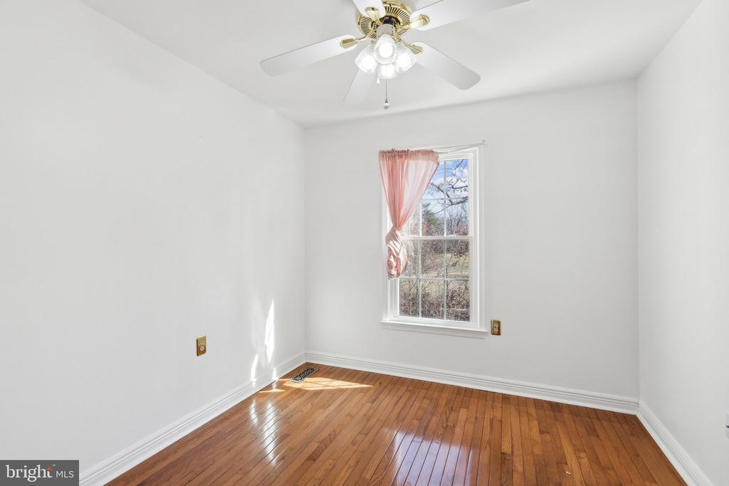 3824 OGILVIE COURT