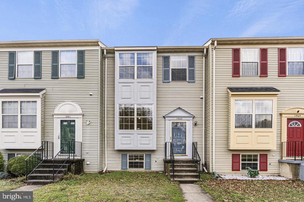 1963 WINSLOW COURT