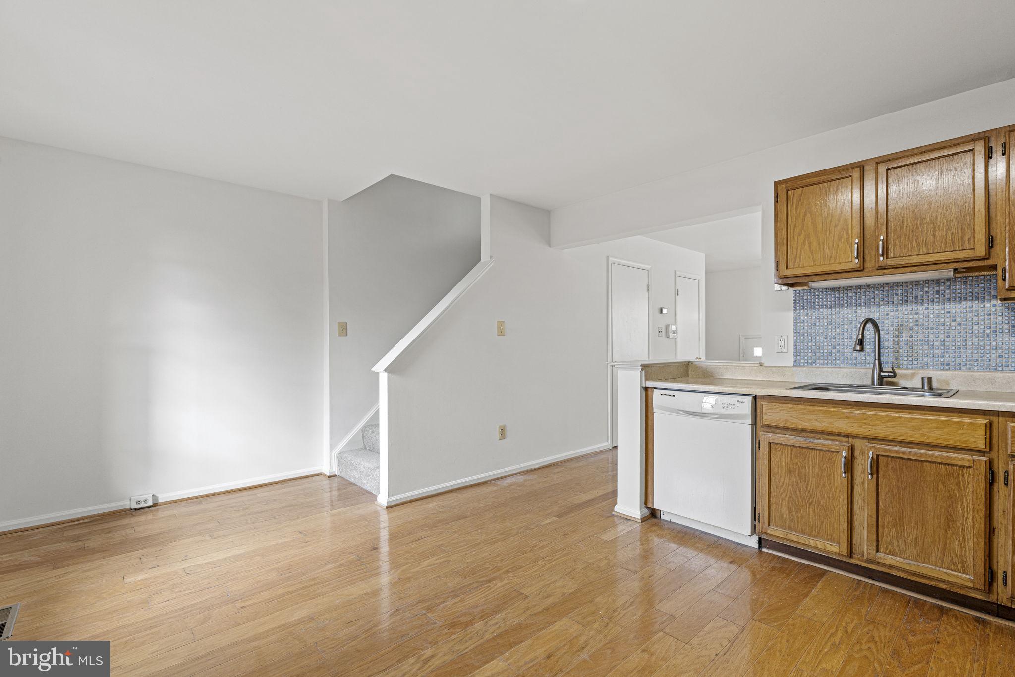 1963 WINSLOW COURT