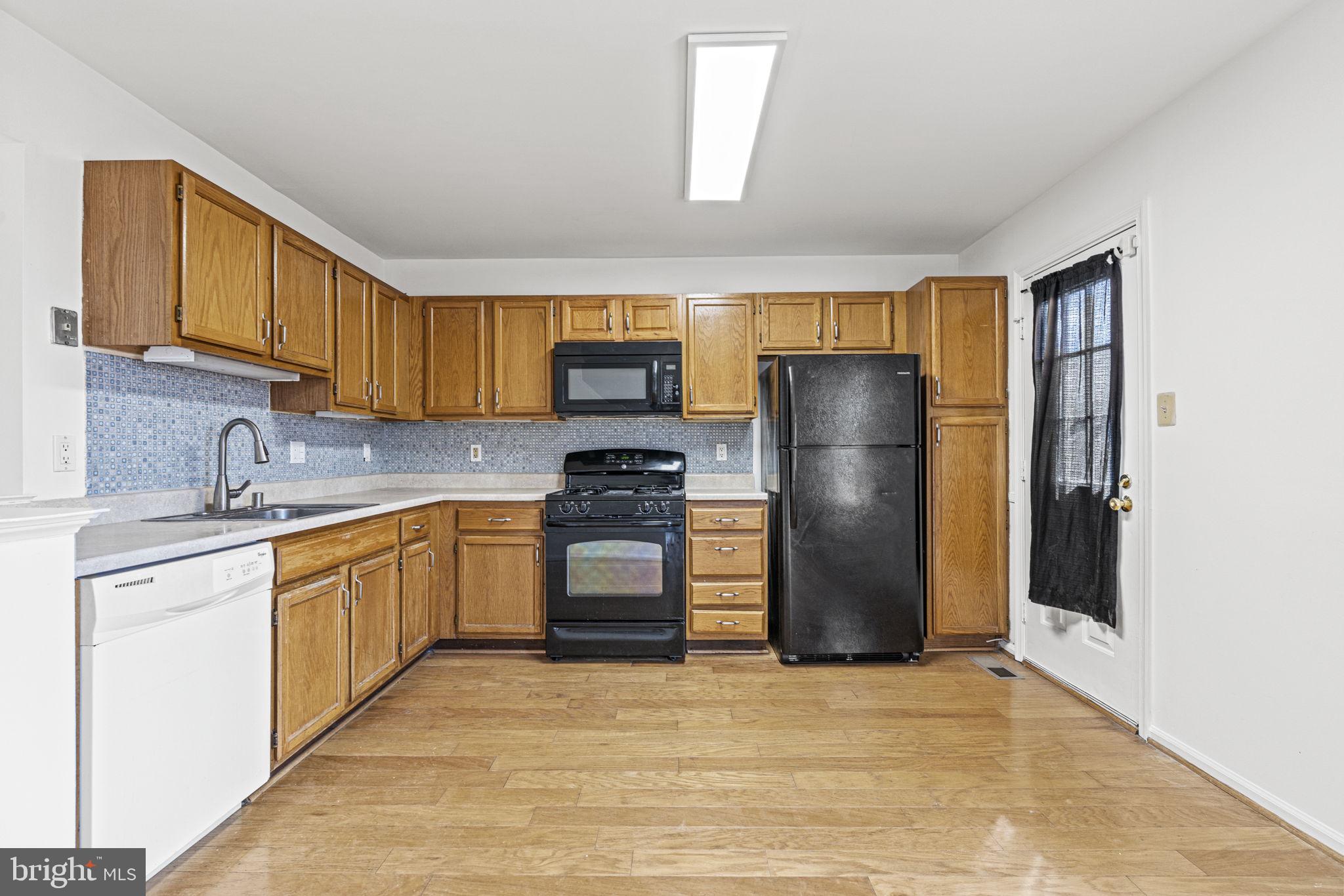 1963 WINSLOW COURT