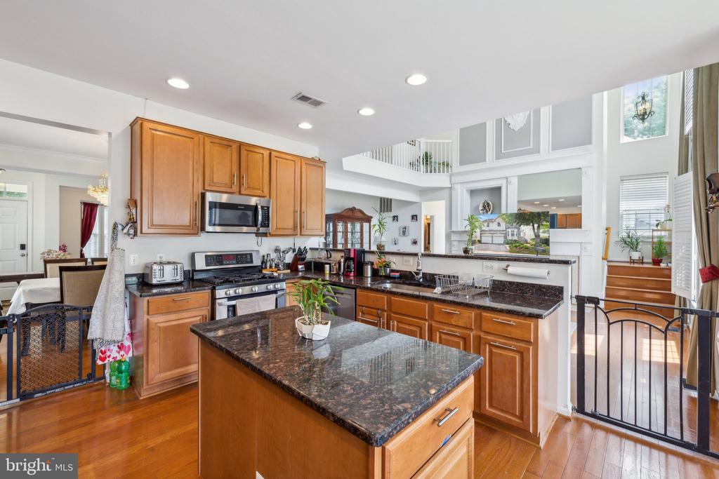 4843 MONTEGA DRIVE
