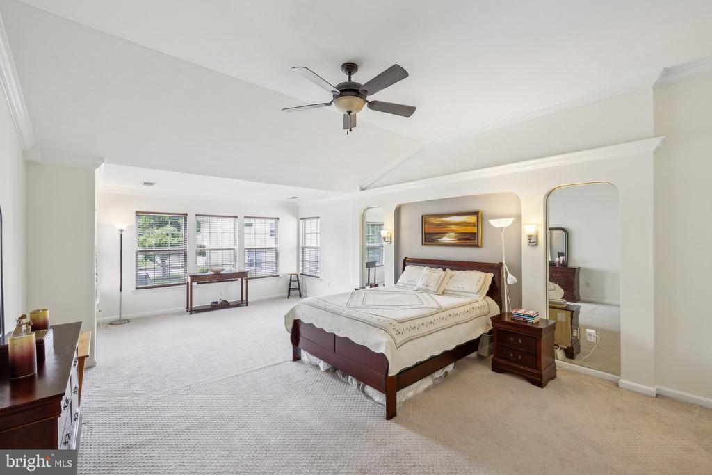 4843 MONTEGA DRIVE