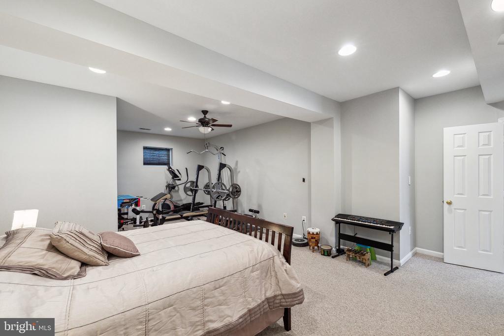 4843 MONTEGA DRIVE