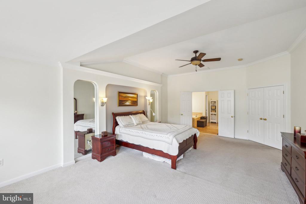 4843 MONTEGA DRIVE