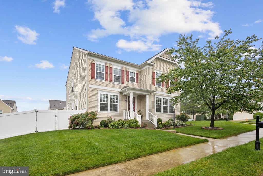 5829 AMANDA ROSE LANE