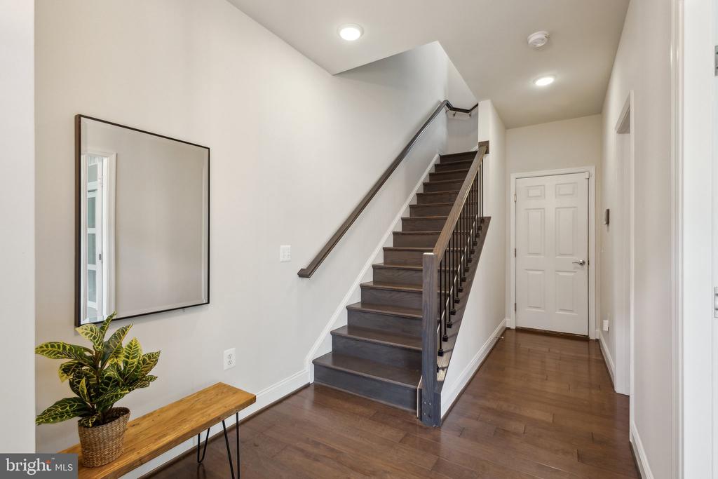 1909 GREENBRIAR HALL ROAD