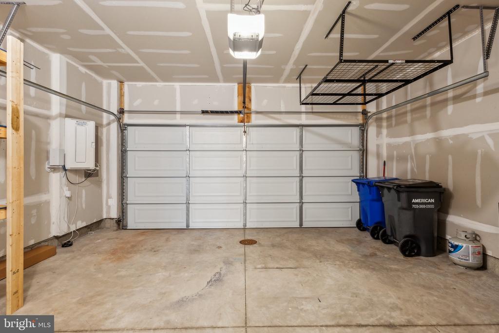 1909 GREENBRIAR HALL ROAD