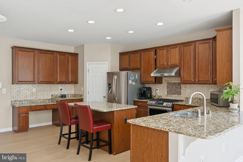 5402 LOGGERHEAD PLACE