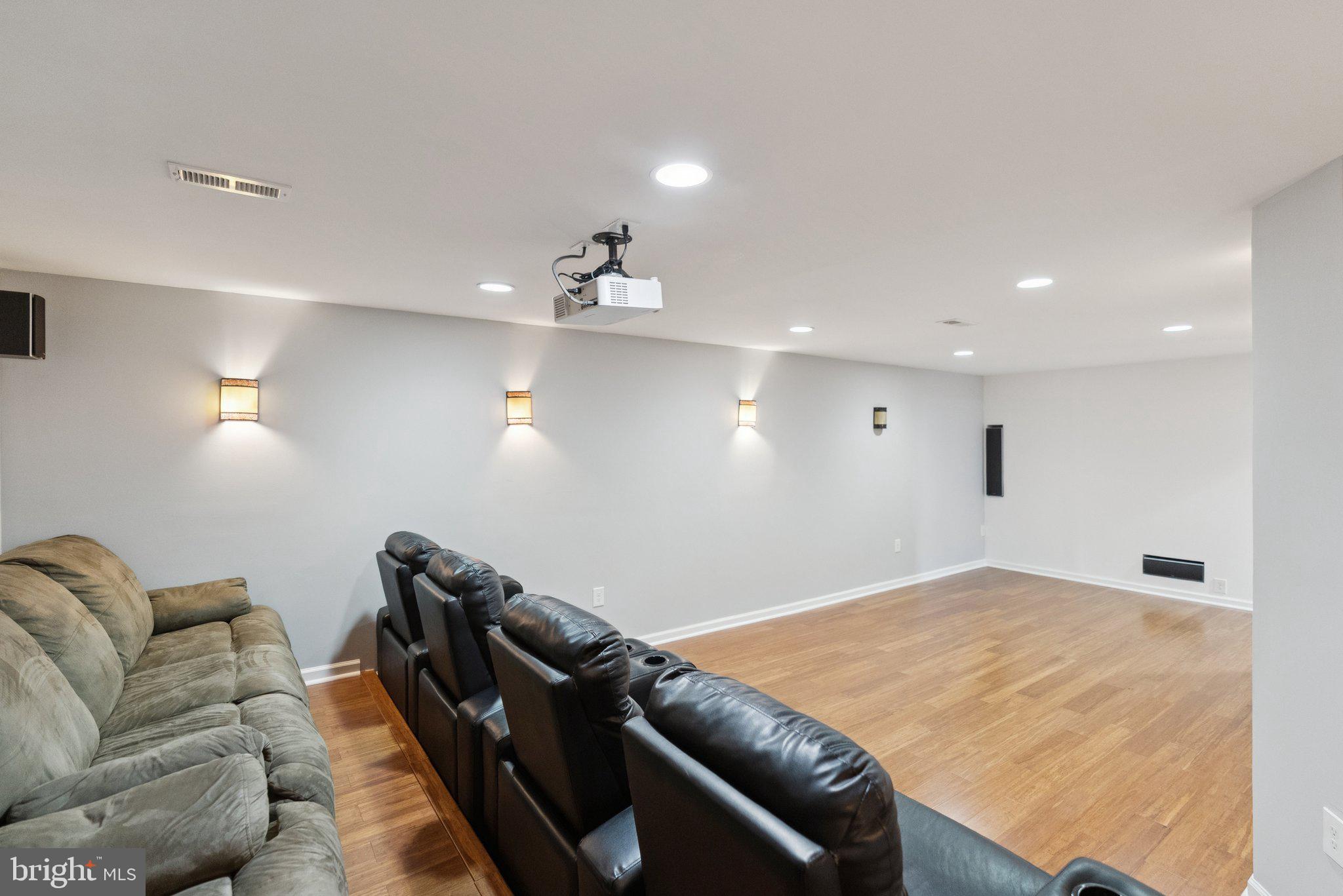 5402 LOGGERHEAD PLACE