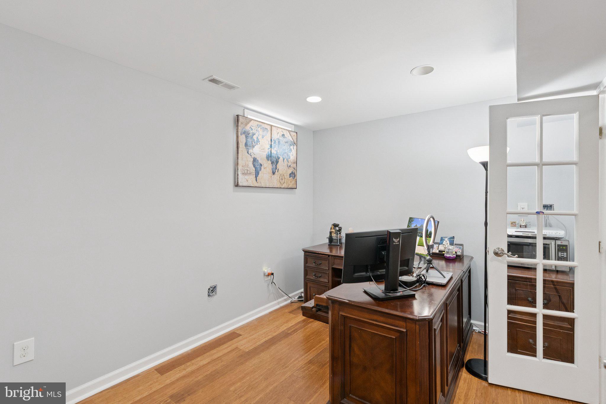 5402 LOGGERHEAD PLACE