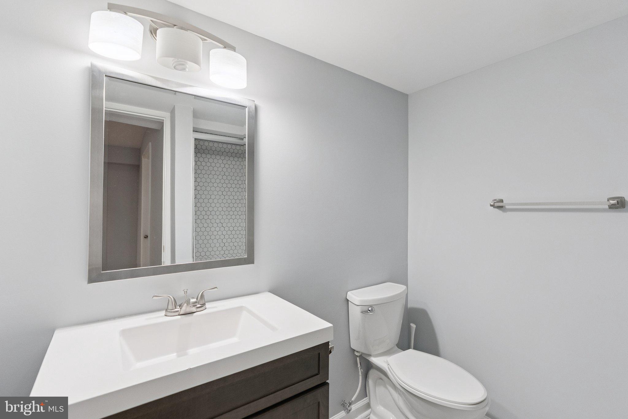 5402 LOGGERHEAD PLACE