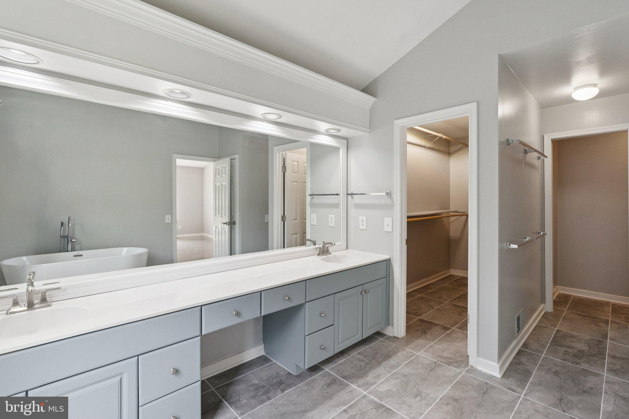 3483 MADELYN COURT