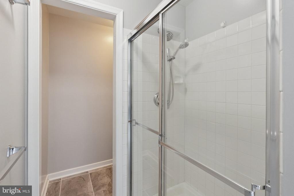 3483 MADELYN COURT