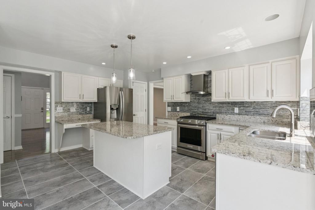 3483 MADELYN COURT
