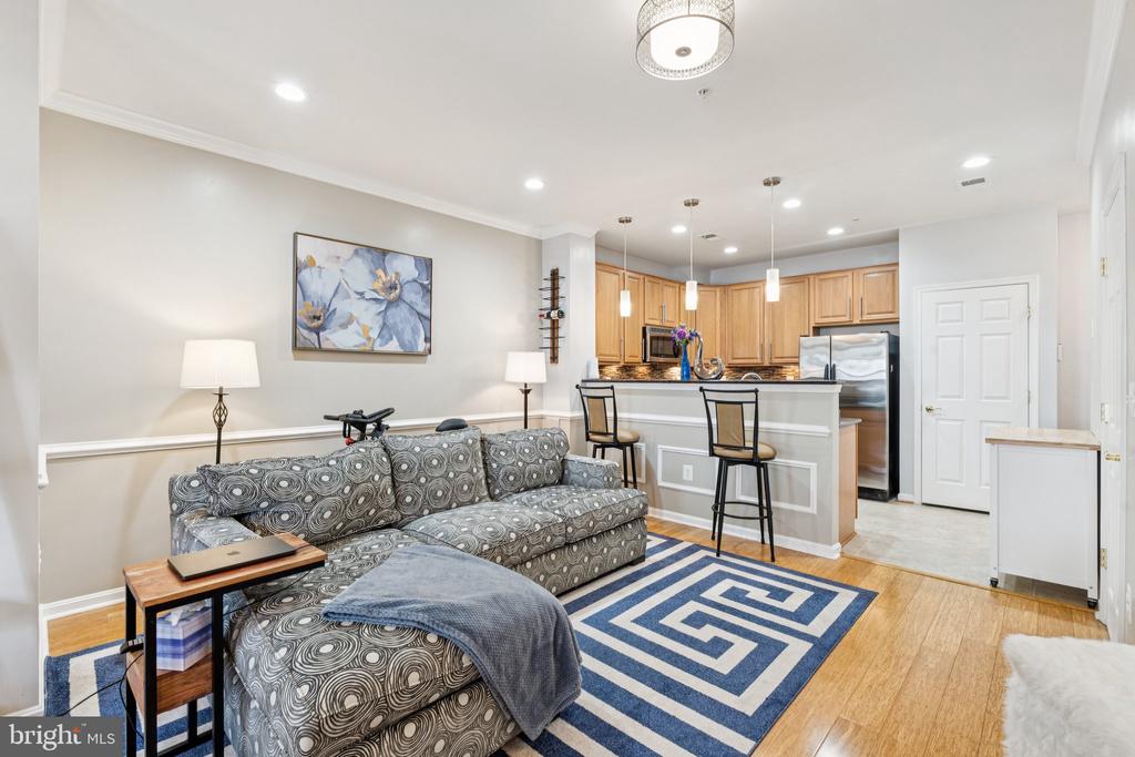 2415 RAINSWOOD LANE