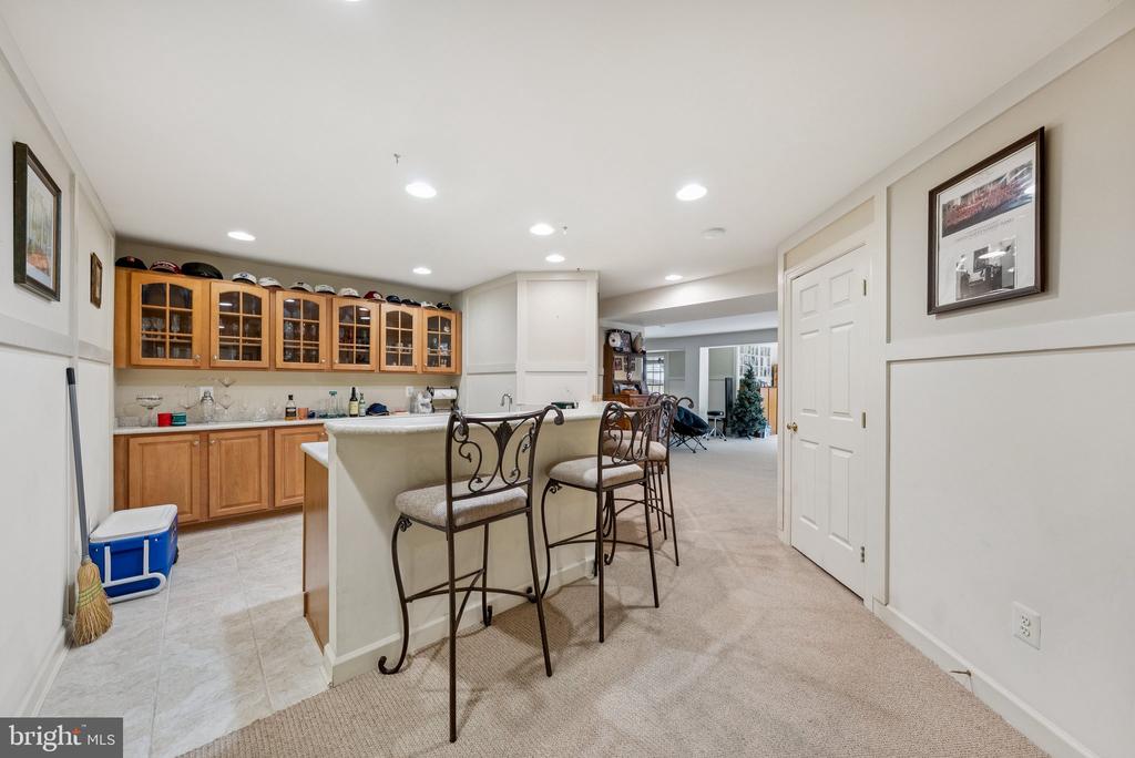 1719 WORTHY COURT