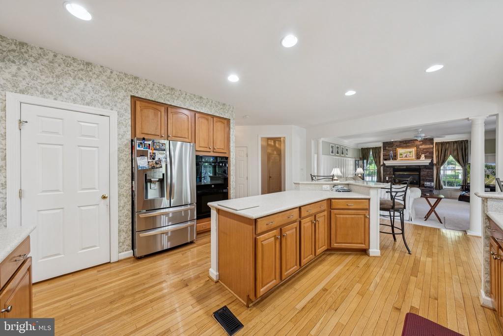 1719 WORTHY COURT