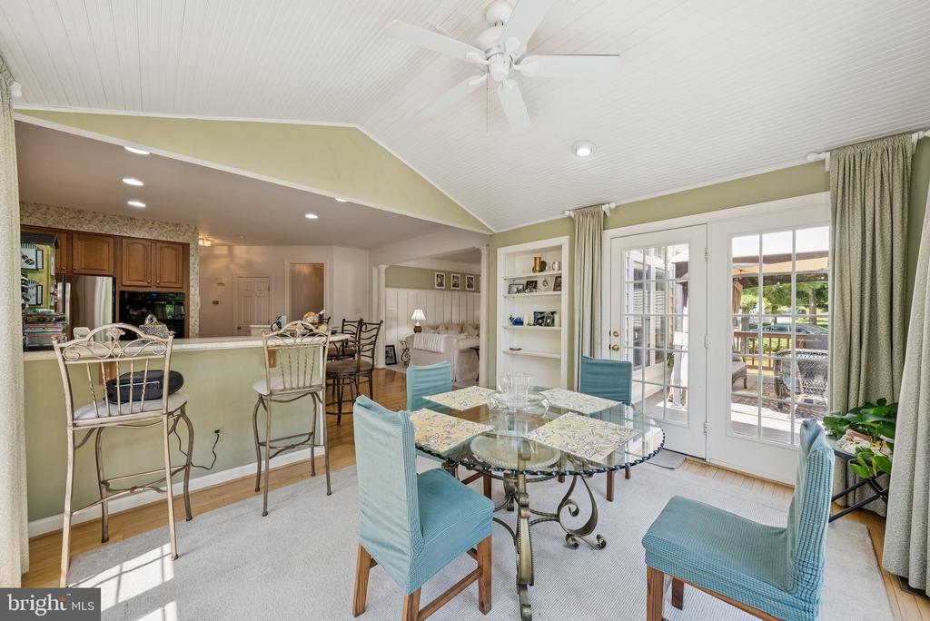 1719 WORTHY COURT