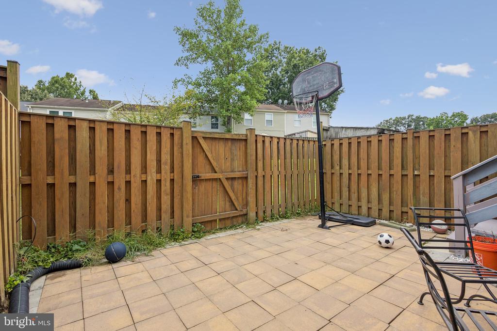 4689 JOANNA COURT