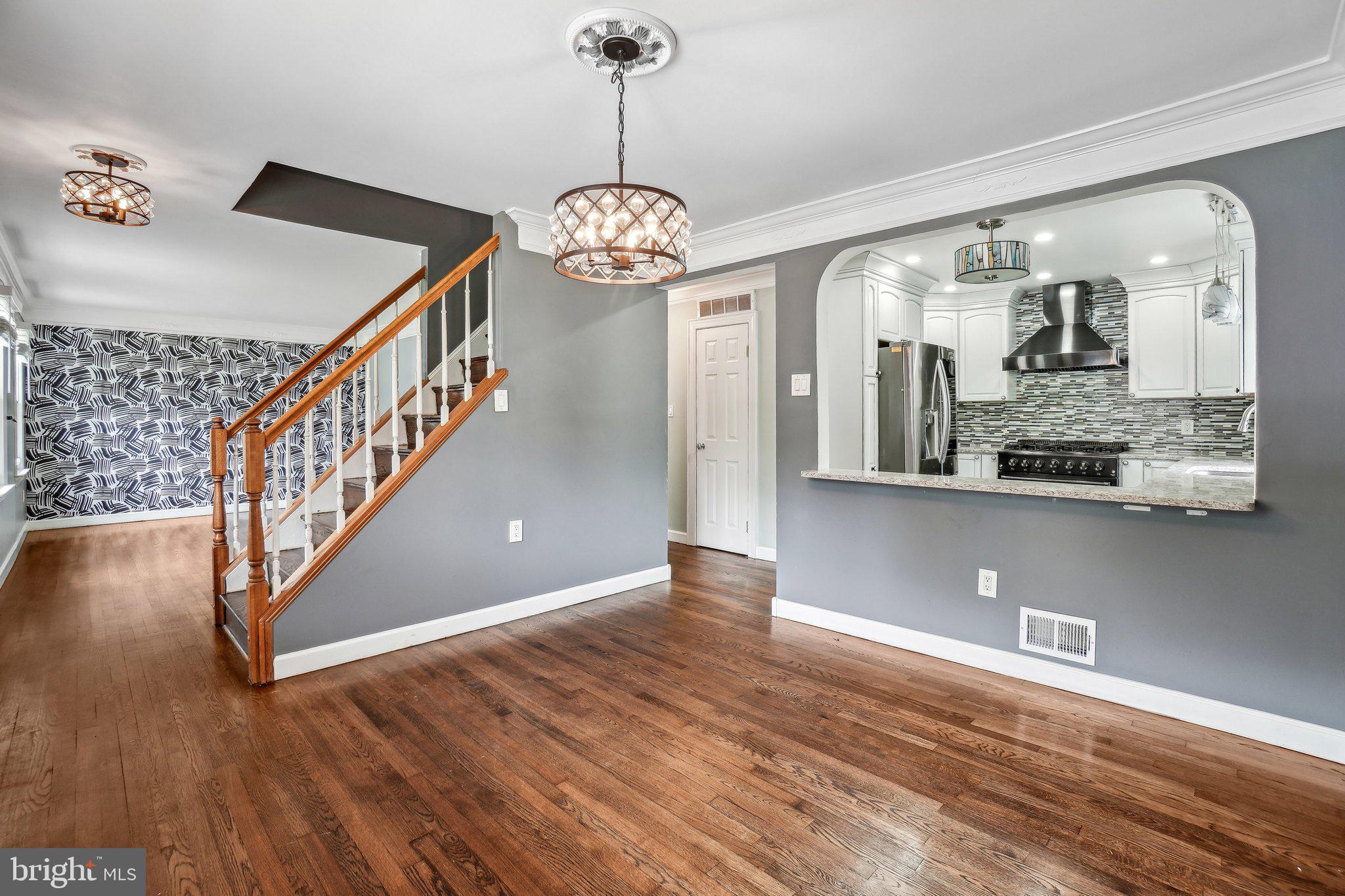 4006 DUBOIS COURT