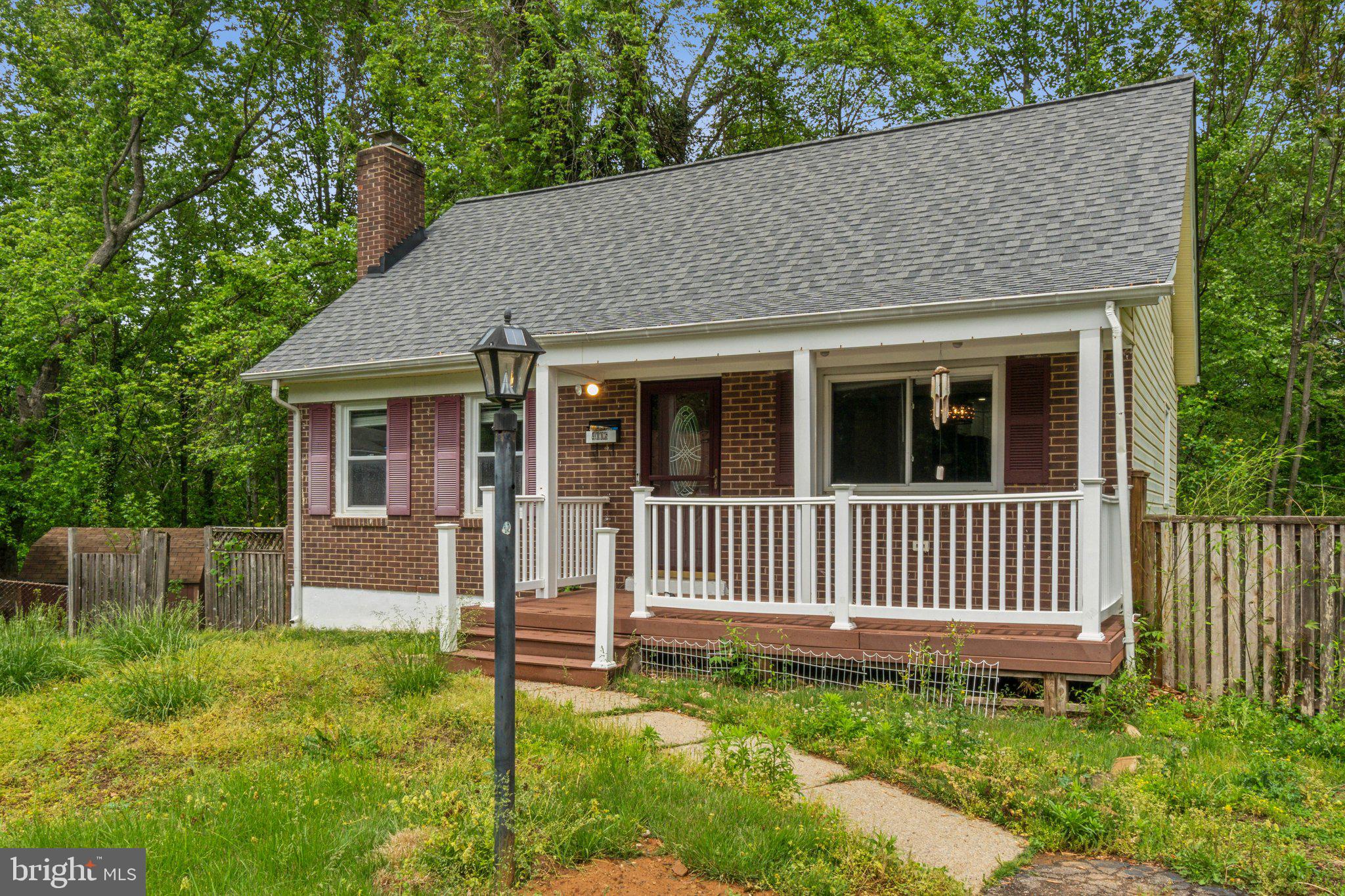 4006 DUBOIS COURT