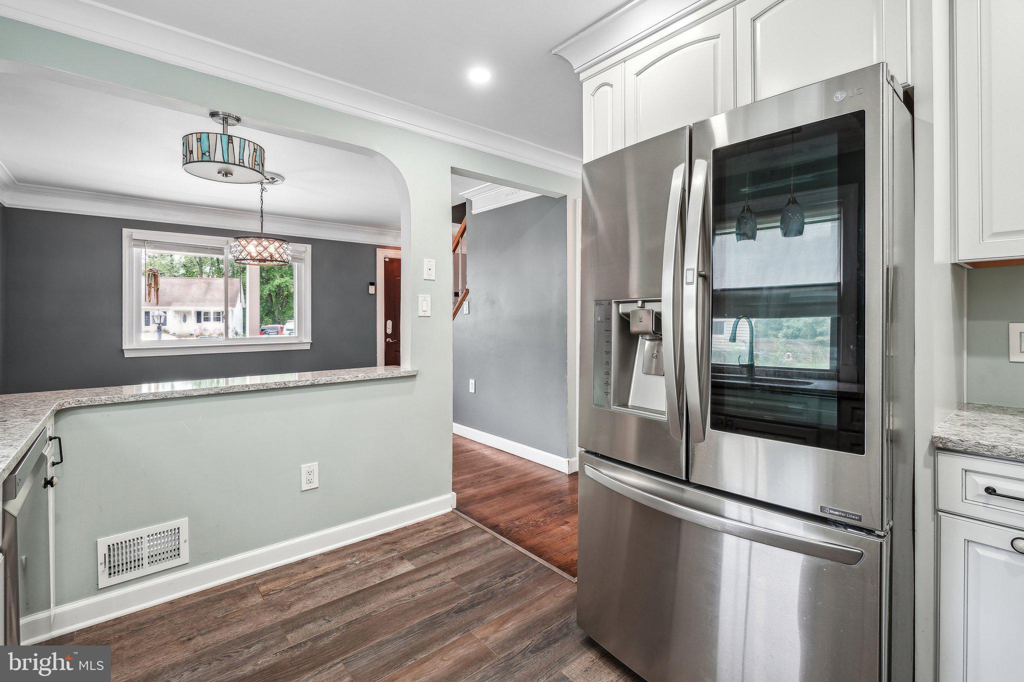 4006 DUBOIS COURT