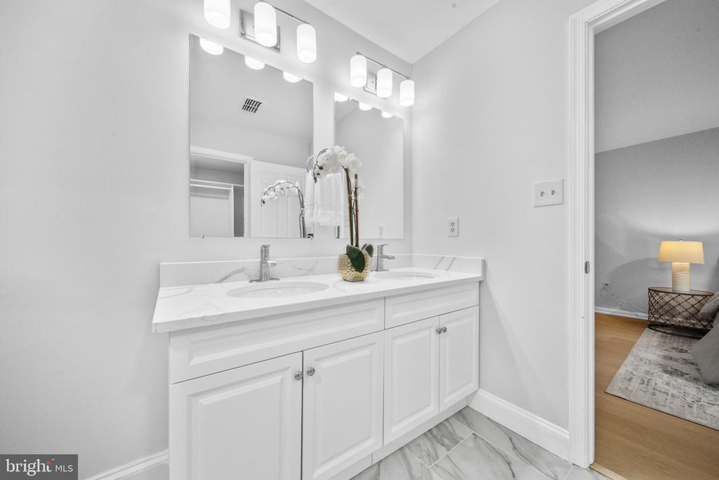 12779 LOST CREEK COURT