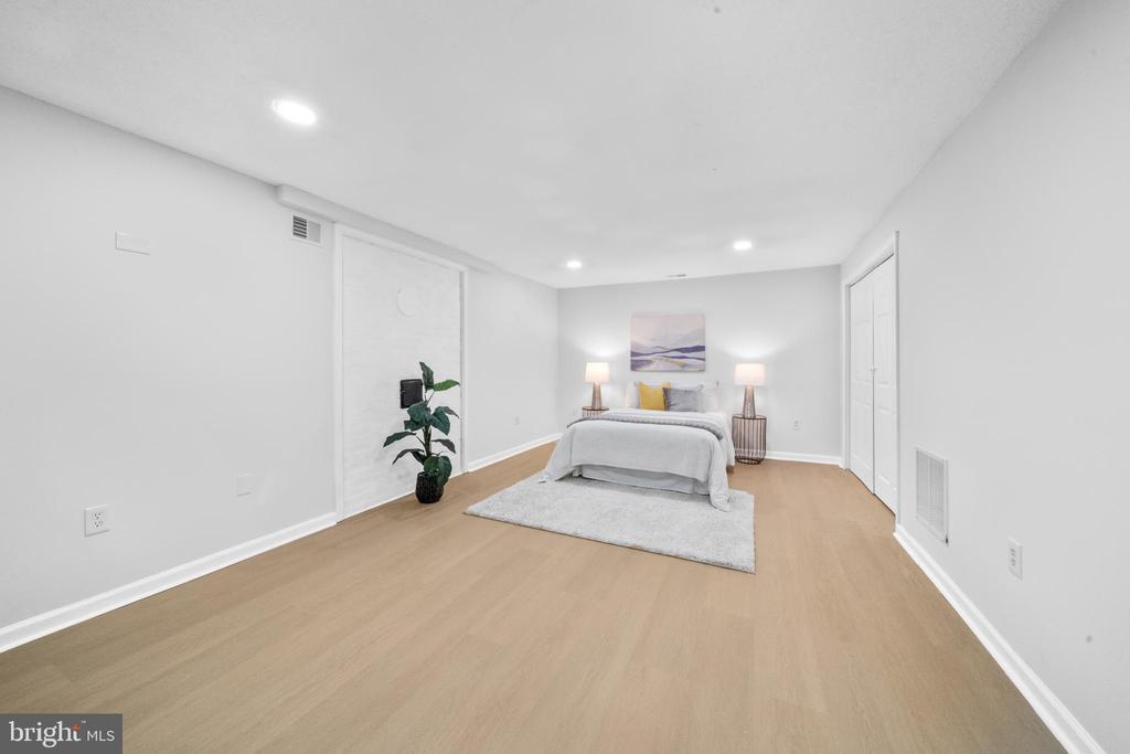12779 LOST CREEK COURT
