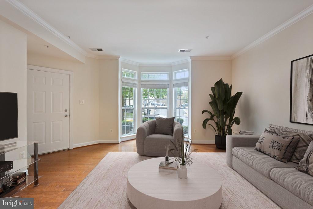 2576 EASTBOURNE DRIVE