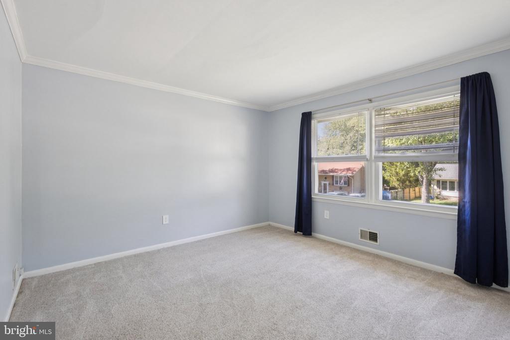 3925 FORGE DRIVE