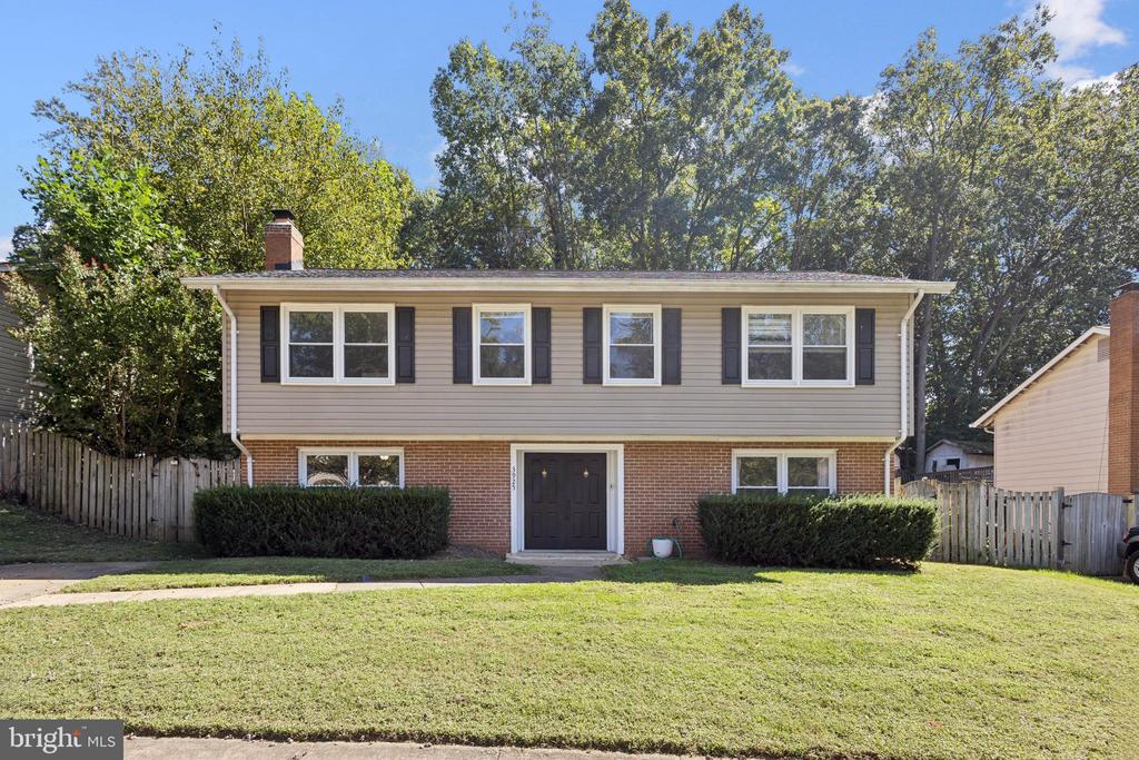 3925 FORGE DRIVE